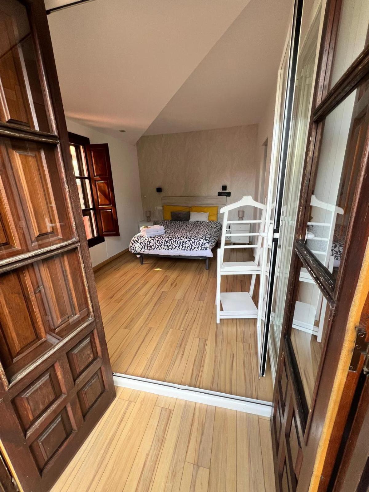 Ferienwohnung La Torre Del Reloj Ponferrada Zimmer foto